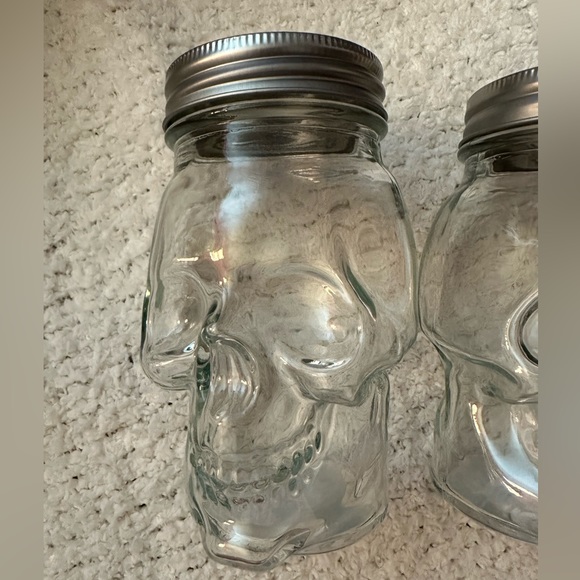 Skull Glass Jars 🫙 💀 - Picture 4 of 4